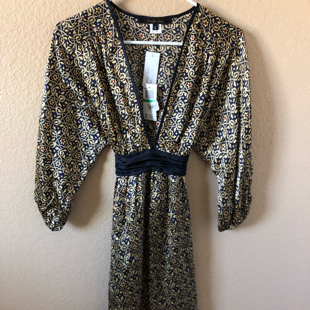 Single Dress LA Nightwear Robe